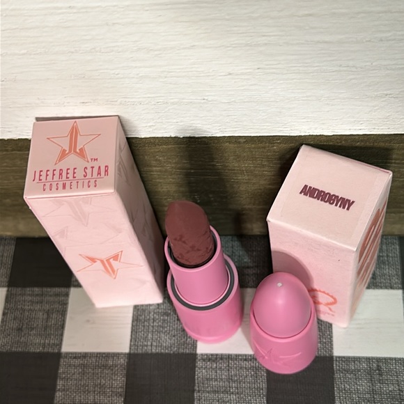 Buy Now Price-Jeffree Star Androgyny Velvet Trap Lipstick - Picture 3 of 3